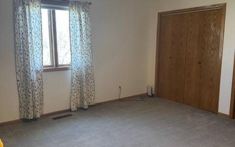 Bedroom 2- Main Floor