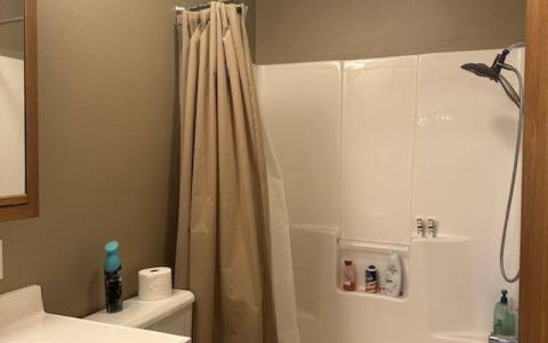 Main Floor Full Bath