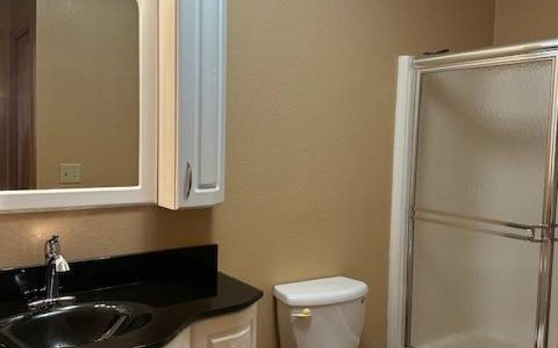 Main Floor Full Bath