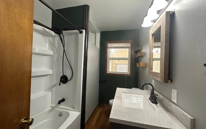 Main Floor Full Bath